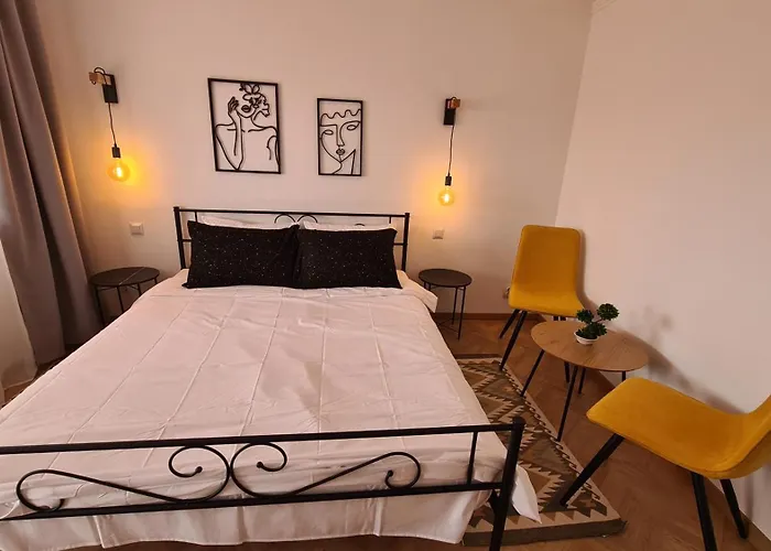 Lazarov - Luxury One And Two Bedroom *