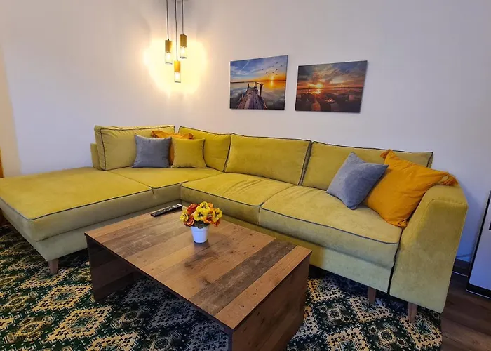 Apartment Lazarov - Luxury One And Two Bedroom *