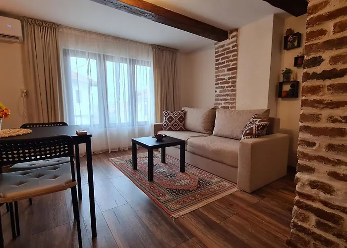 Lazarov - Luxury One And Two Bedroom